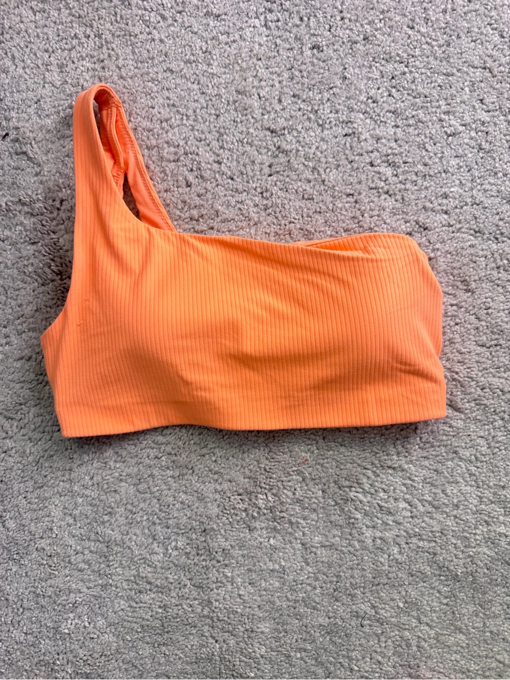 lululemon Ribbed Nulu Asymmetrical Yoga Bra
*Light Support, A/B Cup